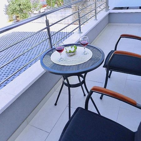 Diamant Apartments Baska Voda Luaran gambar