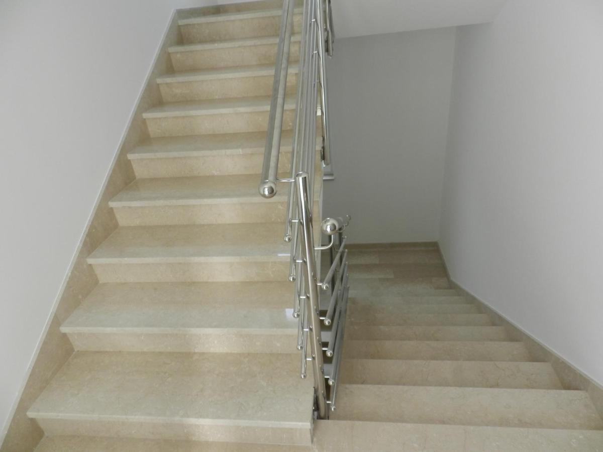 Diamant Apartments Baska Voda Luaran gambar