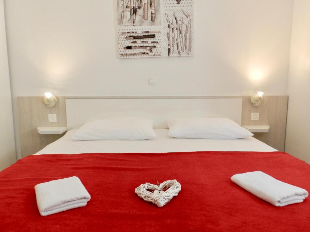 Diamant Apartments Baska Voda Luaran gambar