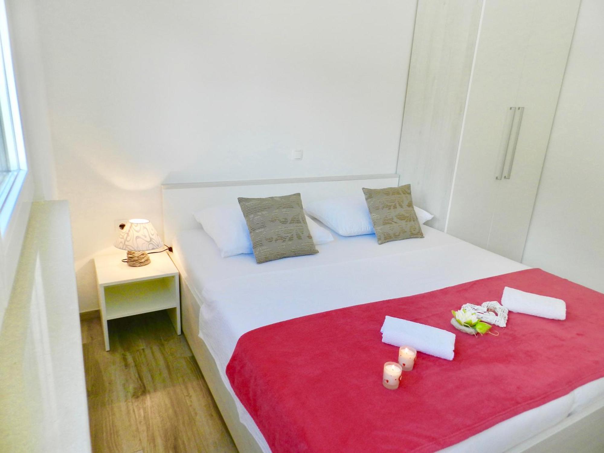 Diamant Apartments Baska Voda Luaran gambar